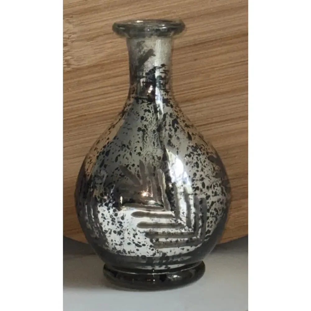 Vintage 2010’s Mercury Etched Leaf Glass Bottle Vase 4.5ʺW × 8.75ʺH India